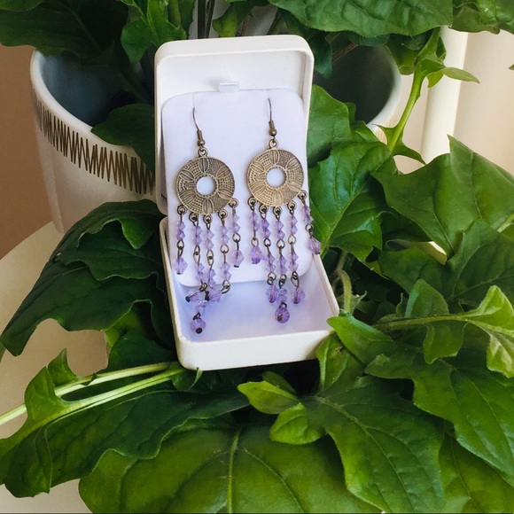 🤑FREE w/ purchase! Lavender Chandelier Earrings - Picture 3 of 5